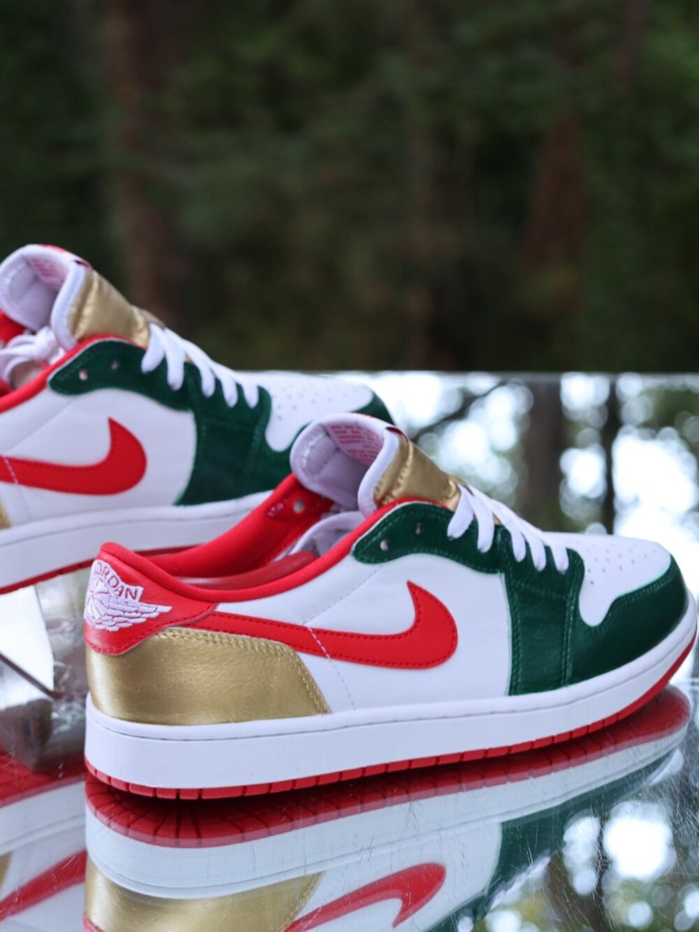 Air Jordan 1 Retro Low OG Red Green Gold - Picture 13 of 15